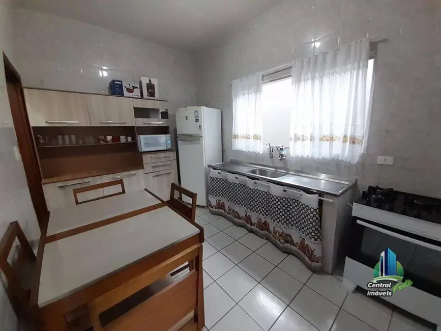 Foto 6 de Casa com 4 quartos à venda, 250m2 em Praia Grande - SP
