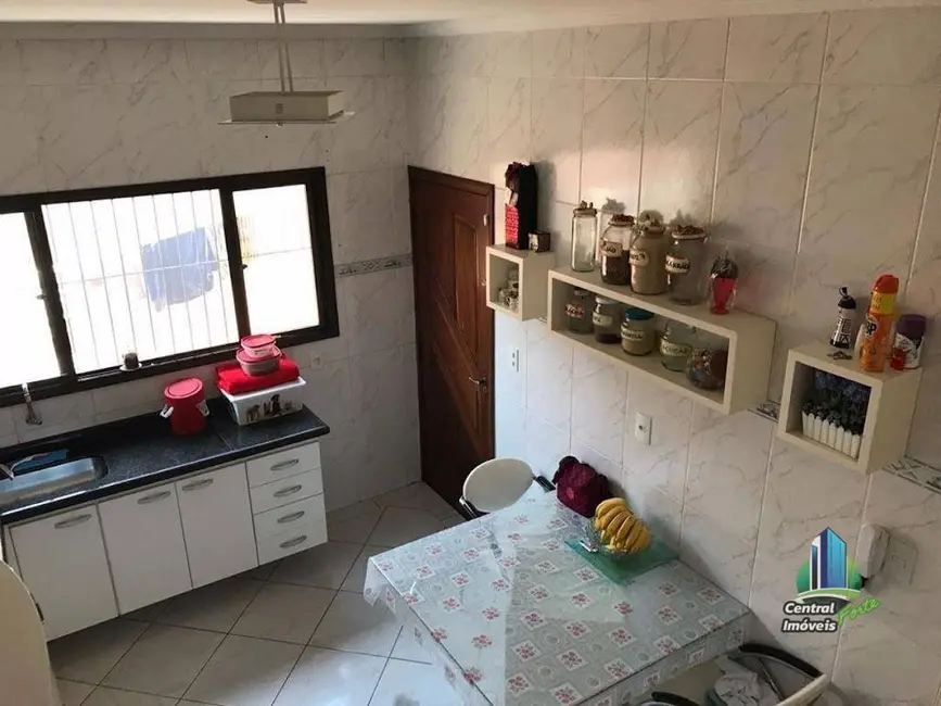 Foto 8 de Casa com 2 quartos à venda, 180m2 em Praia Grande - SP