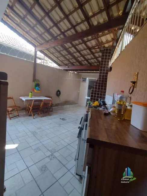 Sobrado com 3 quartos à venda, 130m2 em Praia Grande - SP - imagem 2 Foto 2 de Sobrado com 3 quartos à venda, 130m2 em Praia Grande - SP