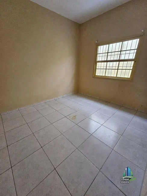 Foto 6 de Casa com 2 quartos para alugar, 250m2 em Tupi, Praia Grande - SP