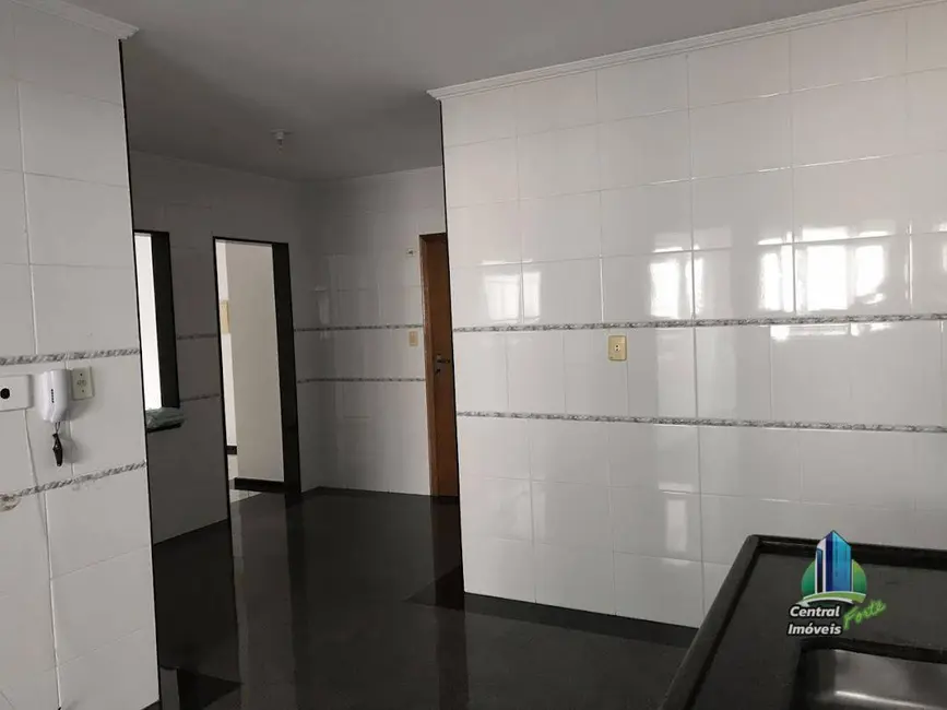 Foto 8 de Apartamento com 3 quartos para alugar, 216m2 em Tupi, Praia Grande - SP