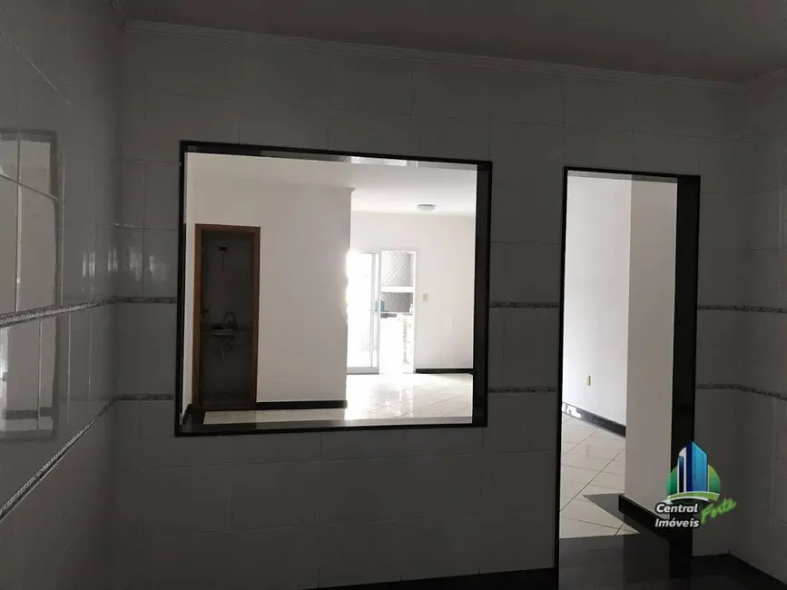 Foto 5 de Apartamento com 3 quartos para alugar, 216m2 em Tupi, Praia Grande - SP