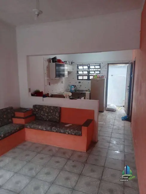 Foto 1 de Casa de Condomínio com 2 quartos à venda, 55m2 em Maracanã, Praia Grande - SP