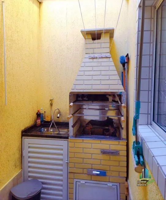 Foto 2 de Casa de Condomínio com 2 quartos à venda, 55m2 em Praia Grande - SP