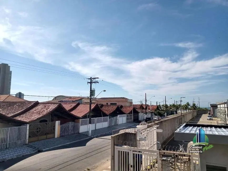 Foto 2 de Casa de Condomínio com 2 quartos à venda, 300m2 em Praia Grande - SP