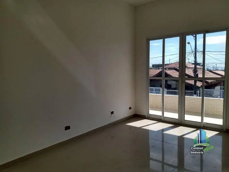 Foto 1 de Casa de Condomínio com 2 quartos à venda, 300m2 em Praia Grande - SP