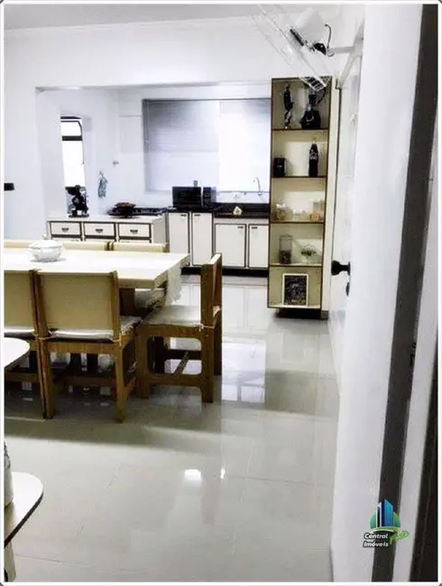 Apartamento com 3 quartos à venda, 220m2 em Campo Grande, Santos - SP - imagem 4 Foto 4 de Apartamento com 3 quartos à venda, 220m2 em Campo Grande, Santos - SP