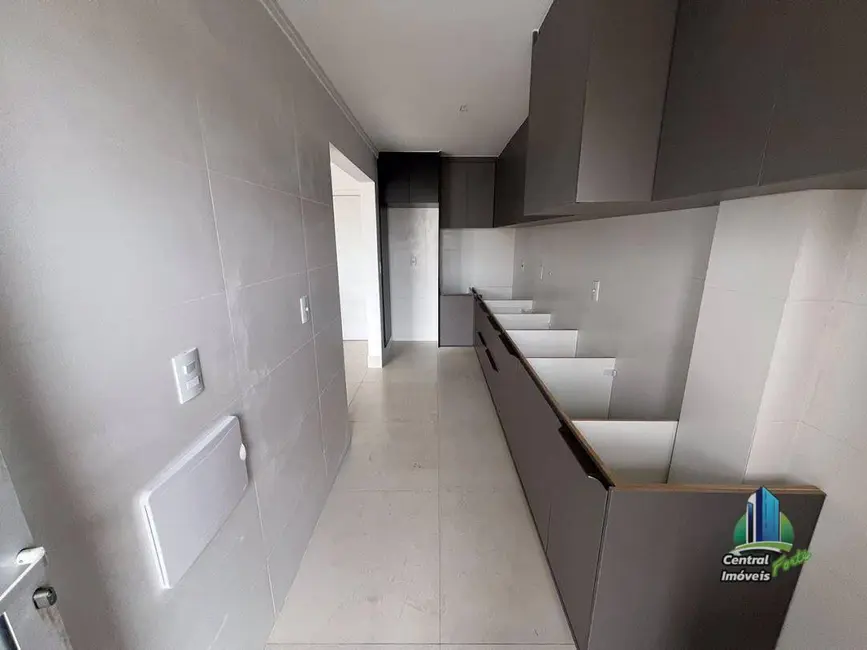 Foto 9 de Apartamento com 3 quartos à venda, 109m2 em Praia Grande - SP