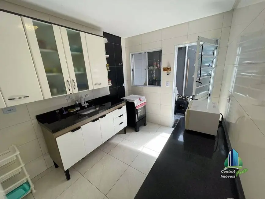 Foto 3 de Casa de Condomínio com 2 quartos à venda, 55m2 em Praia Grande - SP