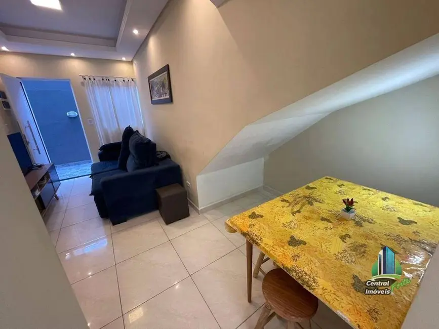 Foto 1 de Casa de Condomínio com 2 quartos à venda, 55m2 em Praia Grande - SP