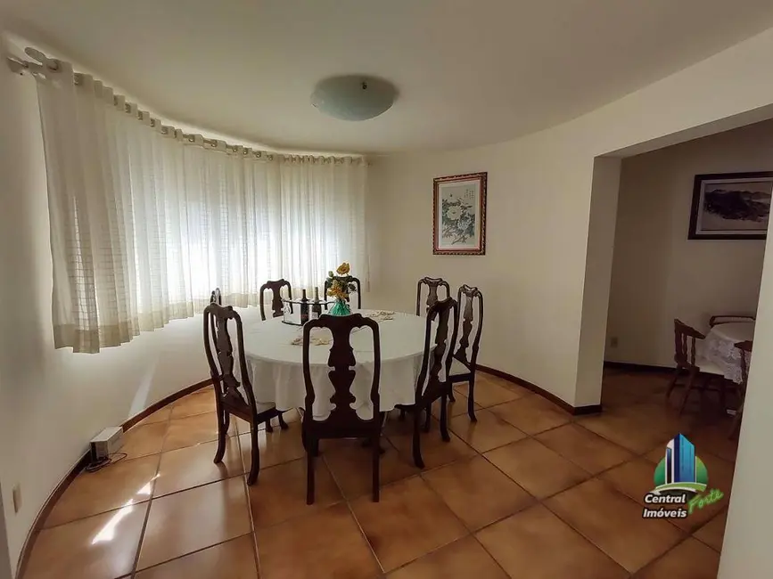 Cobertura com 4 quartos à venda, 713m2 em Parque Enseada, Guaruja - SP - imagem 9 Foto 9 de Cobertura com 4 quartos à venda, 713m2 em Parque Enseada, Guaruja - SP