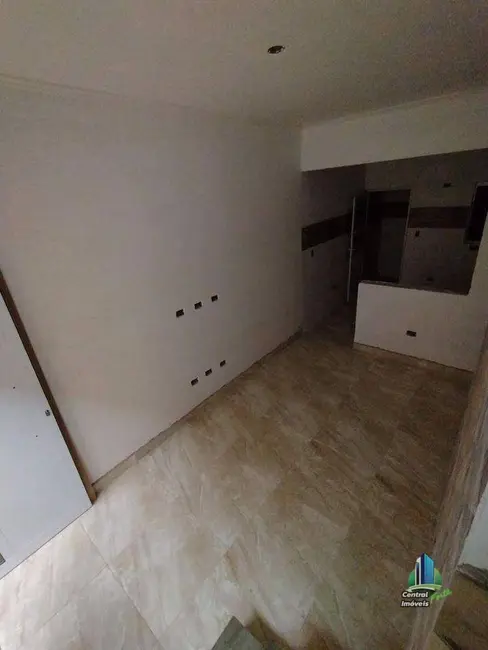 Sobrado com 2 quartos à venda, 54m2 em Praia Grande - SP - imagem 4 Foto 4 de Sobrado com 2 quartos à venda, 54m2 em Praia Grande - SP