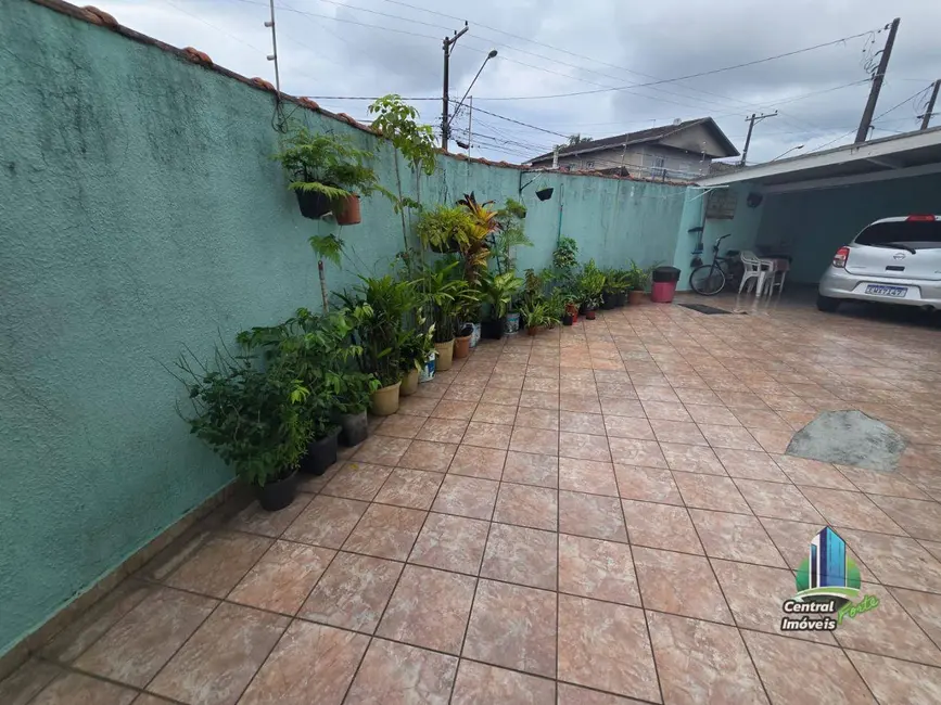 Foto 2 de Sobrado com 2 quartos à venda, 100m2 em Praia Grande - SP