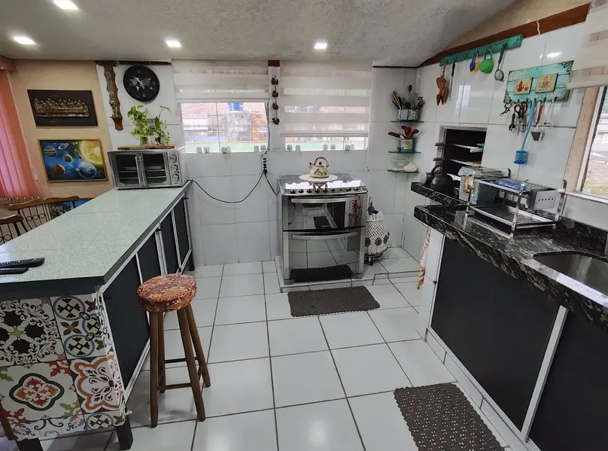 Foto 6 de Sobrado com 3 quartos à venda, 300m2 em Jardim Bechara, Sao Vicente - SP