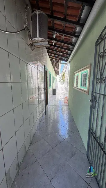 Foto 4 de Casa com 2 quartos à venda, 130m2 em Maracanã, Praia Grande - SP