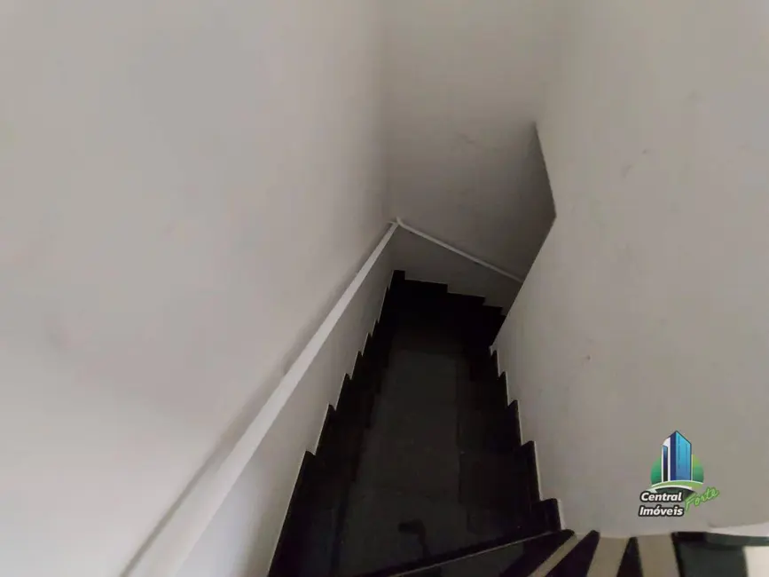 Casa com 1 quarto à venda, 45m2 em Praia Grande - SP - imagem 4 Foto 4 de Casa com 1 quarto à venda, 45m2 em Praia Grande - SP