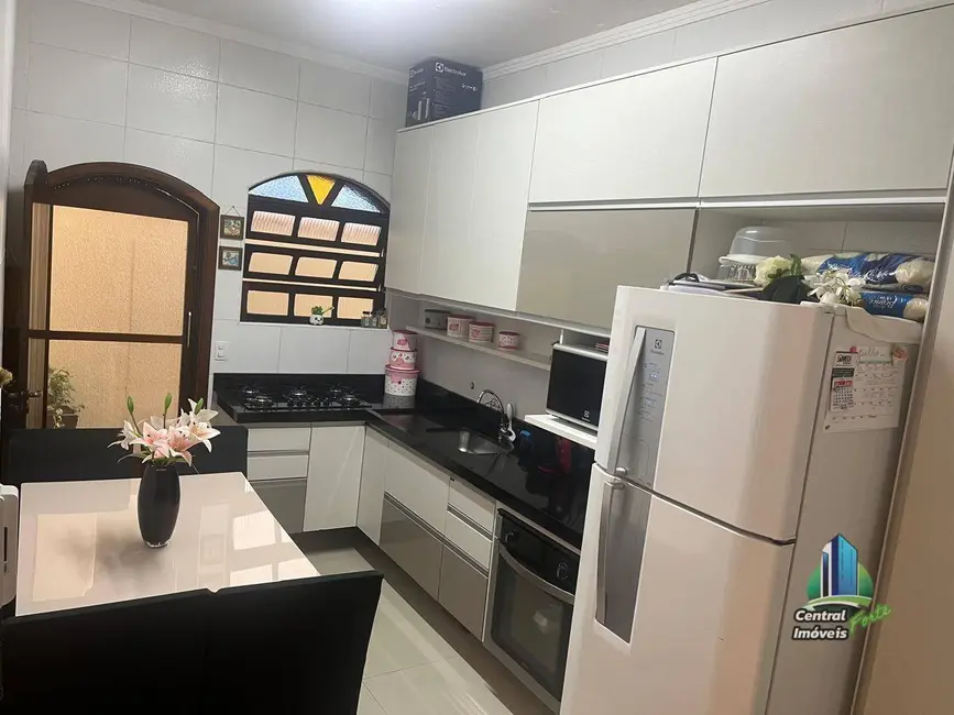 Casa com 2 quartos à venda, 126m2 em Canto do Forte, Praia Grande - SP - imagem 9 Foto 9 de Casa com 2 quartos à venda, 126m2 em Canto do Forte, Praia Grande - SP