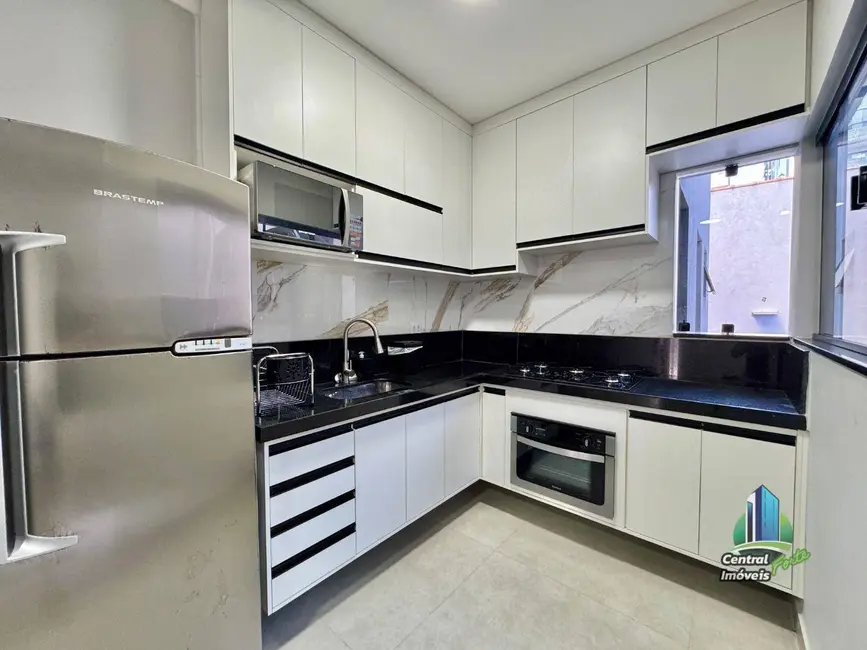 Foto 8 de Sobrado com 3 quartos à venda, 160m2 em Aviação, Praia Grande - SP