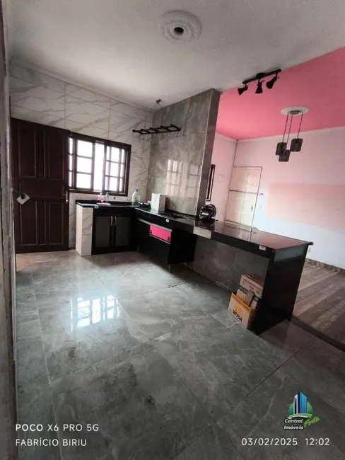 Foto 5 de Casa com 2 quartos à venda, 137m2 em Mongagua - SP