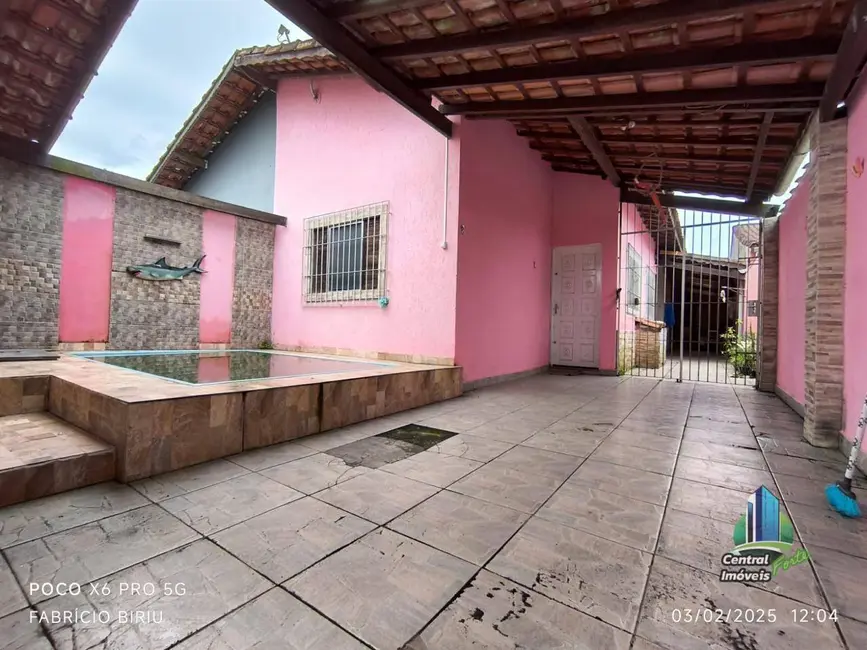 Foto 1 de Casa com 2 quartos à venda, 137m2 em Mongagua - SP