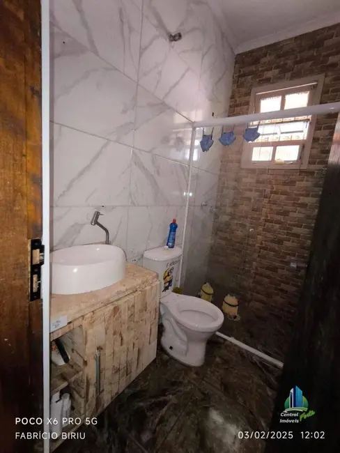 Foto 9 de Casa com 2 quartos à venda, 137m2 em Mongagua - SP