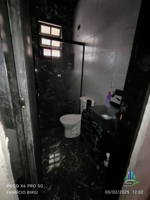 Foto 8 de Casa com 2 quartos à venda, 137m2 em Mongagua - SP