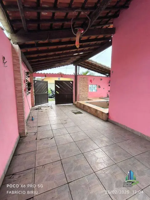 Foto 3 de Casa com 2 quartos à venda, 137m2 em Mongagua - SP