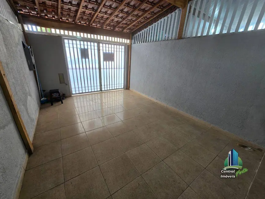 Foto 2 de Sobrado com 3 quartos à venda, 60m2 em Mirim, Praia Grande - SP