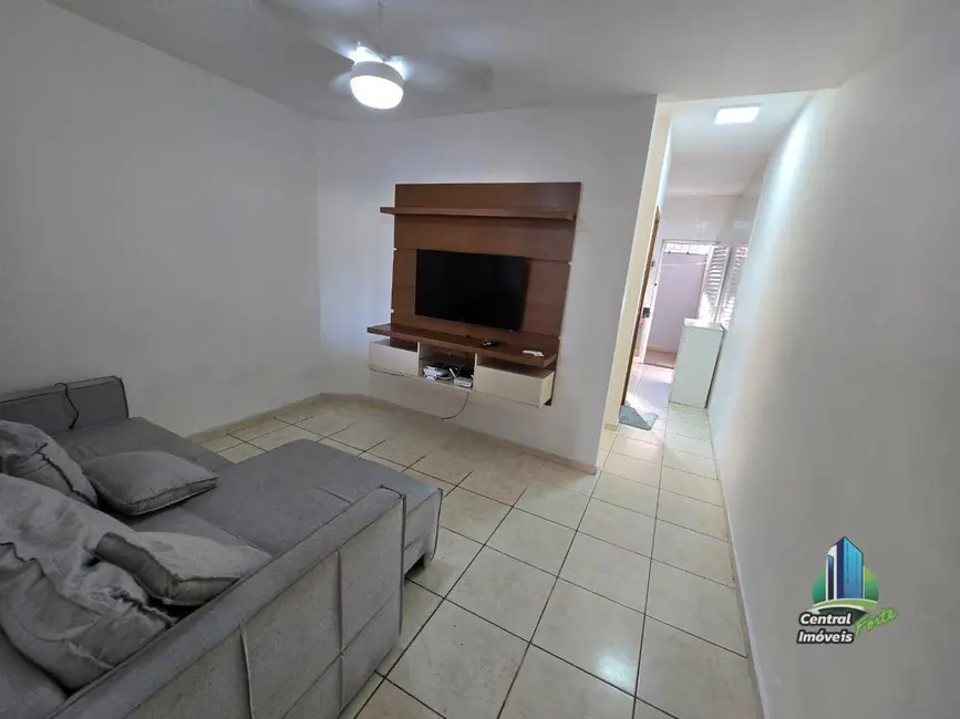 Sobrado com 3 quartos à venda, 60m2 em Mirim, Praia Grande - SP - imagem 5 Foto 5 de Sobrado com 3 quartos à venda, 60m2 em Mirim, Praia Grande - SP