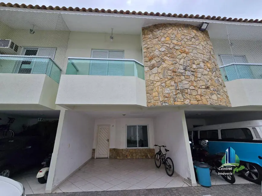 Foto 5 de Sobrado com 3 quartos para alugar, 60m2 em Canto do Forte, Praia Grande - SP