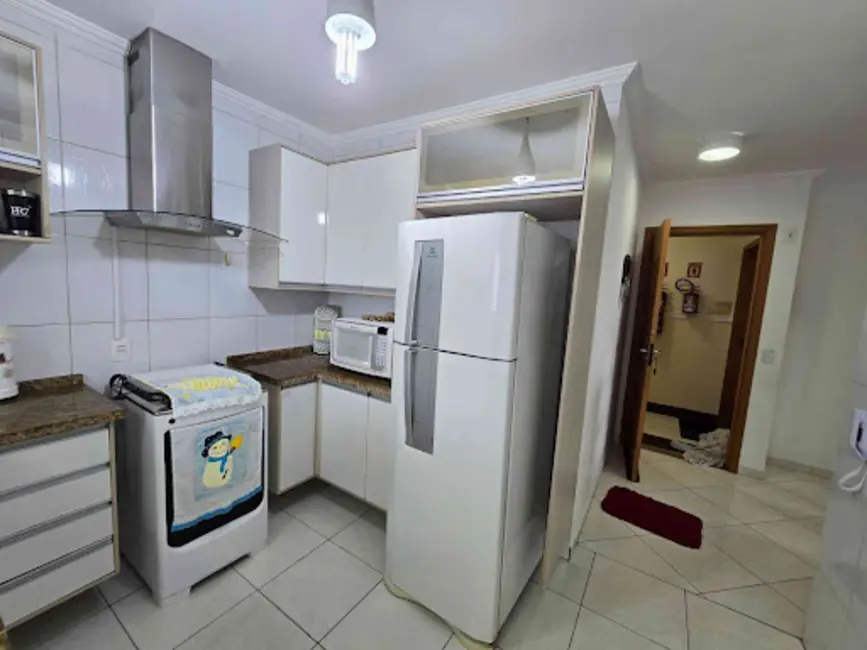 Foto 4 de Apartamento com 2 quartos à venda, 81m2 em Tupi, Praia Grande - SP