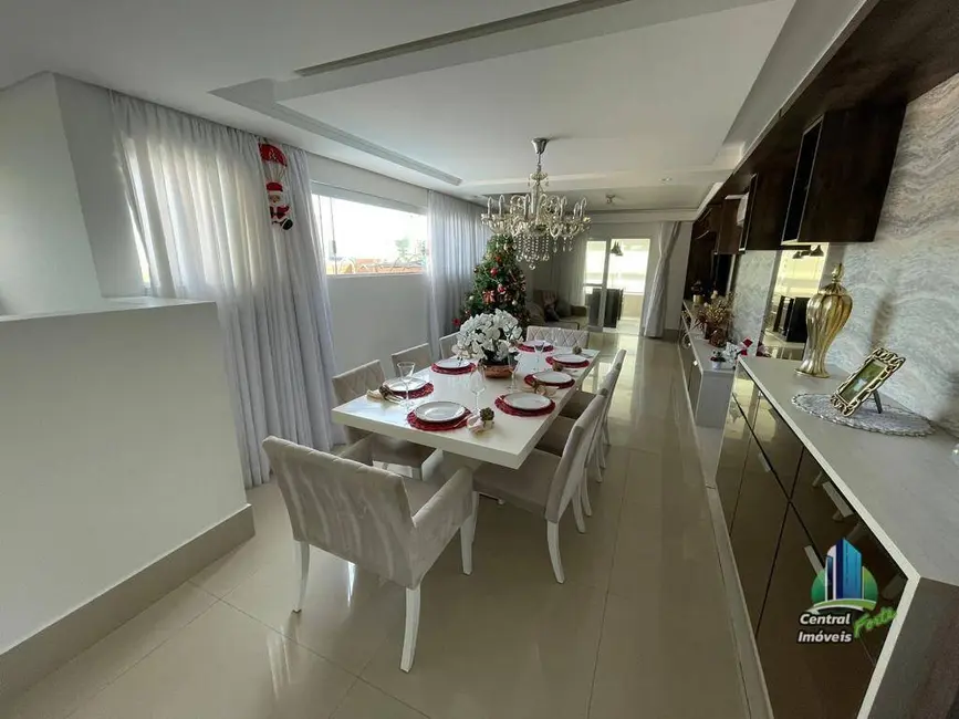 Foto 8 de Cobertura com 4 quartos à venda, 274m2 em Praia Grande - SP