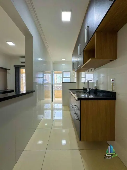 Foto 2 de Apartamento com 2 quartos à venda, 67m2 em Aviação, Praia Grande - SP