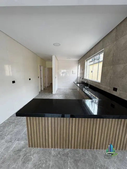 Foto 6 de Casa com 3 quartos à venda, 170m2 em Maracanã, Praia Grande - SP
