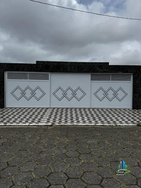 Foto 2 de Casa com 3 quartos à venda, 170m2 em Maracanã, Praia Grande - SP