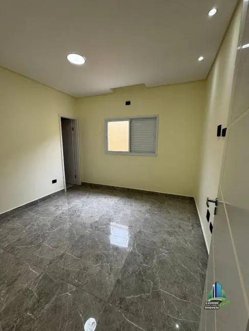 Foto 9 de Casa com 3 quartos à venda, 170m2 em Maracanã, Praia Grande - SP