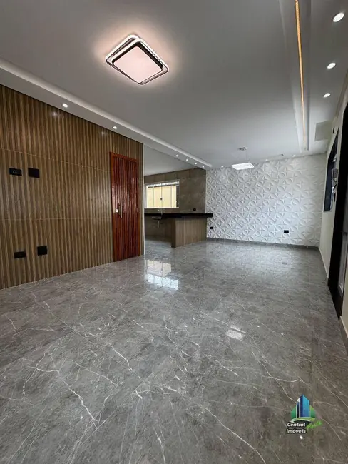 Foto 4 de Casa com 3 quartos à venda, 170m2 em Maracanã, Praia Grande - SP