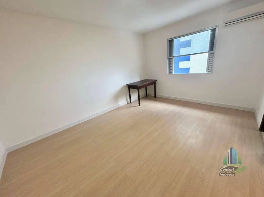 Foto 1 de Kitnet com 1 quarto à venda, 27m2 em Boqueirão, Praia Grande - SP