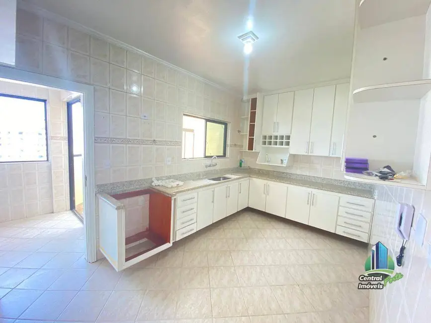 Foto 4 de Cobertura com 5 quartos à venda, 205m2 em Tupi, Praia Grande - SP