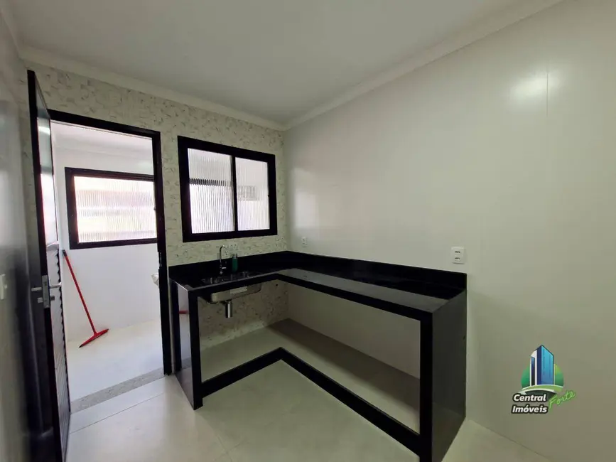 Foto 3 de Apartamento com 2 quartos para alugar, 85m2 em Praia Grande - SP