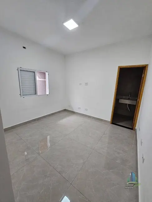Casa com 2 quartos à venda, 125m2 em Mirim, Praia Grande - SP - imagem 5 Foto 5 de Casa com 2 quartos à venda, 125m2 em Mirim, Praia Grande - SP