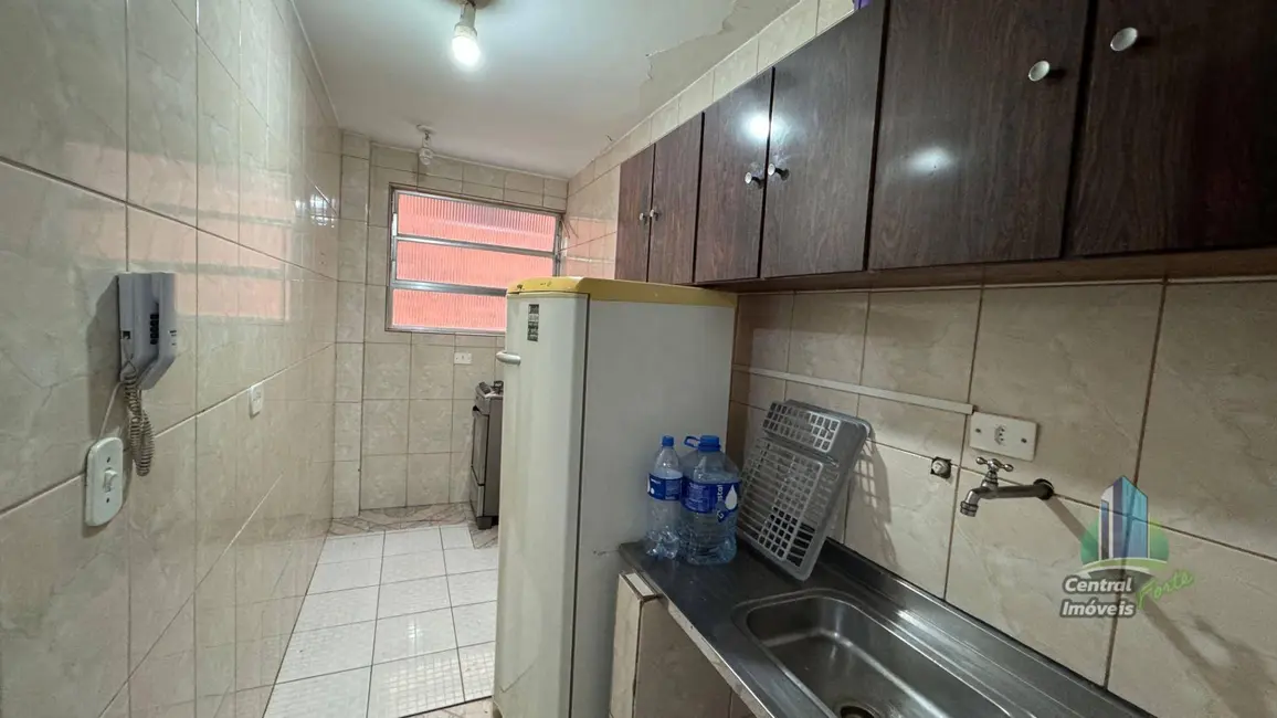 Kitnet com 1 quarto à venda, 32m2 em Canto do Forte, Praia Grande - SP - imagem 3 Foto 3 de Kitnet com 1 quarto à venda, 32m2 em Canto do Forte, Praia Grande - SP