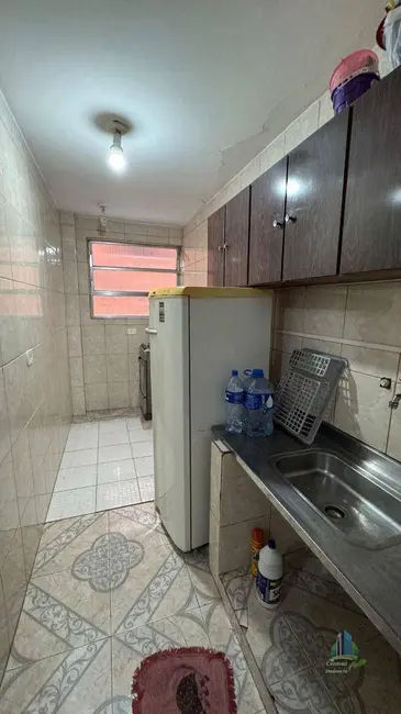 Kitnet com 1 quarto à venda, 32m2 em Canto do Forte, Praia Grande - SP - imagem 5 Foto 5 de Kitnet com 1 quarto à venda, 32m2 em Canto do Forte, Praia Grande - SP