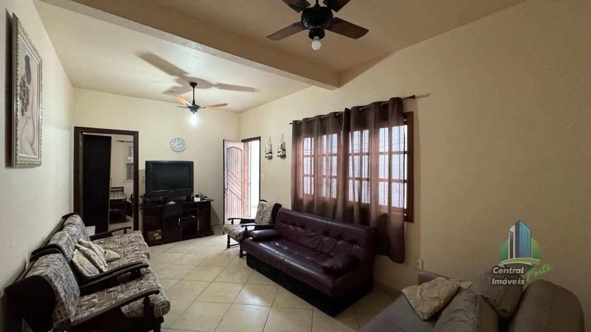 Foto 1 de Casa com 2 quartos à venda, 125m2 em Maracanã, Praia Grande - SP