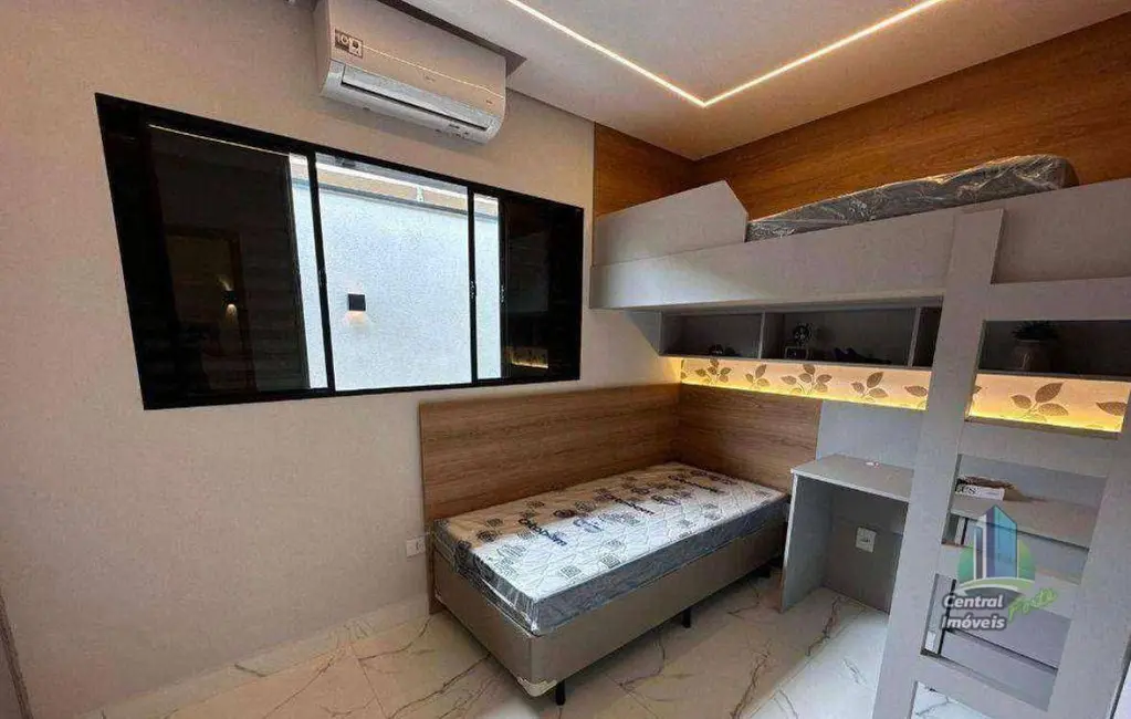 Foto 9 de Casa com 2 quartos à venda, 200m2 em Maracanã, Praia Grande - SP