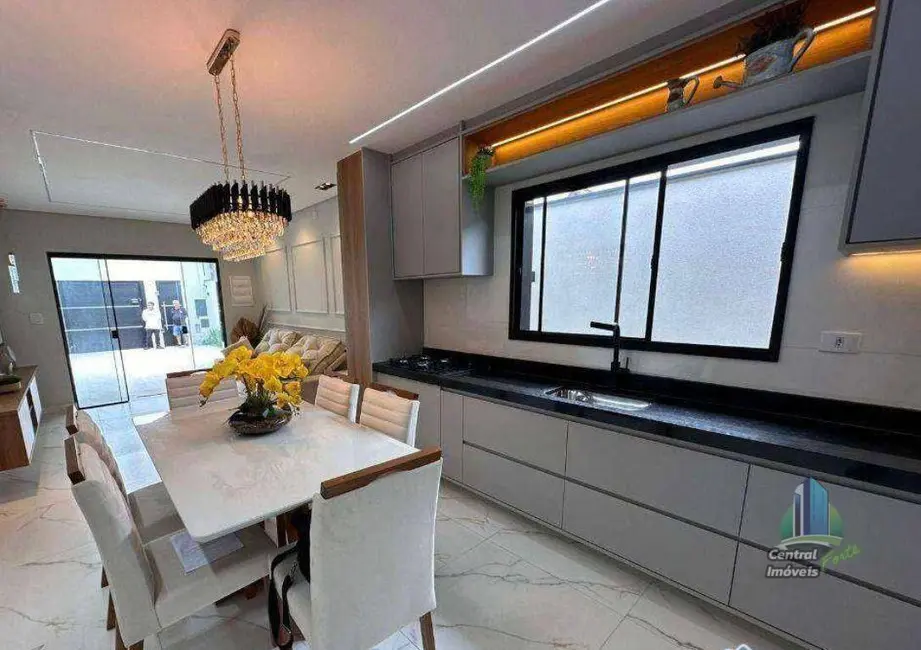 Foto 4 de Casa com 2 quartos à venda, 200m2 em Maracanã, Praia Grande - SP