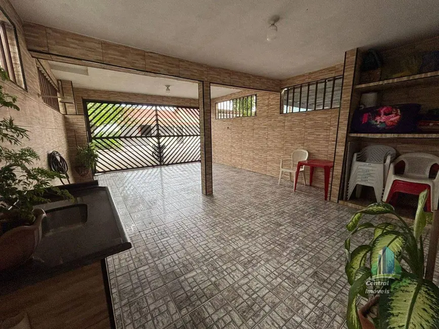 Foto 2 de Casa com 2 quartos à venda, 160m2 em Solemar, Praia Grande - SP