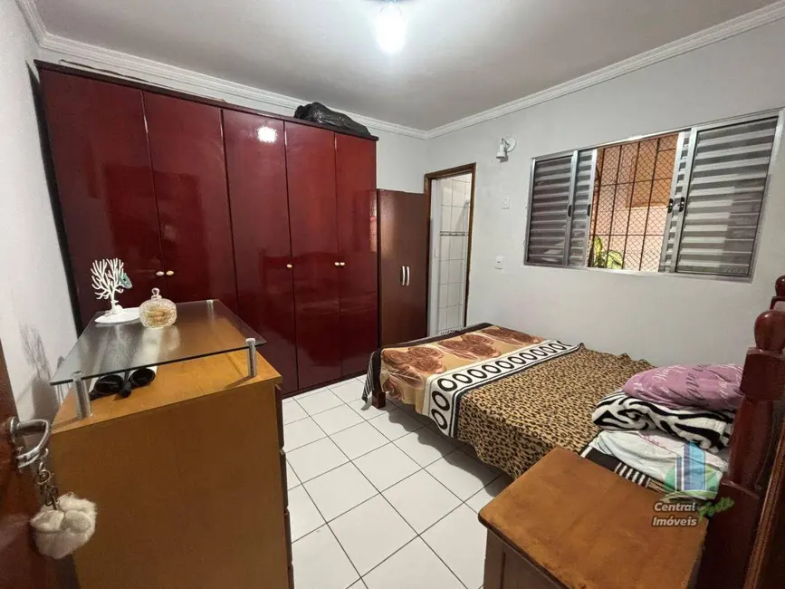 Foto 9 de Casa com 2 quartos à venda, 160m2 em Solemar, Praia Grande - SP