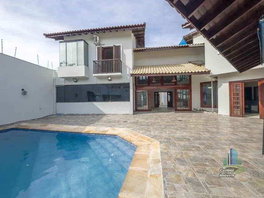 Foto 1 de Casa com 5 quartos à venda, 492m2 em Canto do Forte, Praia Grande - SP