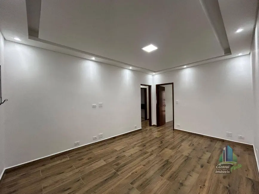 Casa com 4 quartos à venda, 275m2 em Tupi, Praia Grande - SP - imagem 2 Foto 2 de Casa com 4 quartos à venda, 275m2 em Tupi, Praia Grande - SP